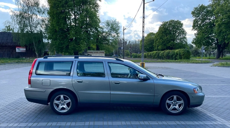 Volvo V70 cena 10800 przebieg: 451760, rok produkcji 2006 z Warszawa małe 631